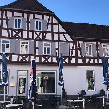 Platzhirsch Seligenstadt - Im Herzen Der Altstadt Exterior photo